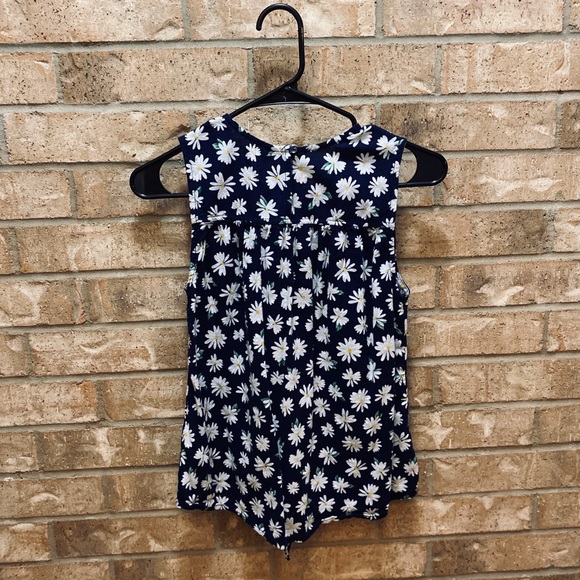 Old Navy Daisy-Print Tie-Front Tank XS - Picture 3 of 7